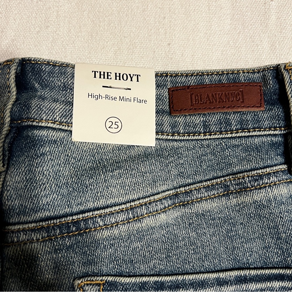 Blank NYC NWT high rise mini flare jeans size 25 - Picture 6 of 9